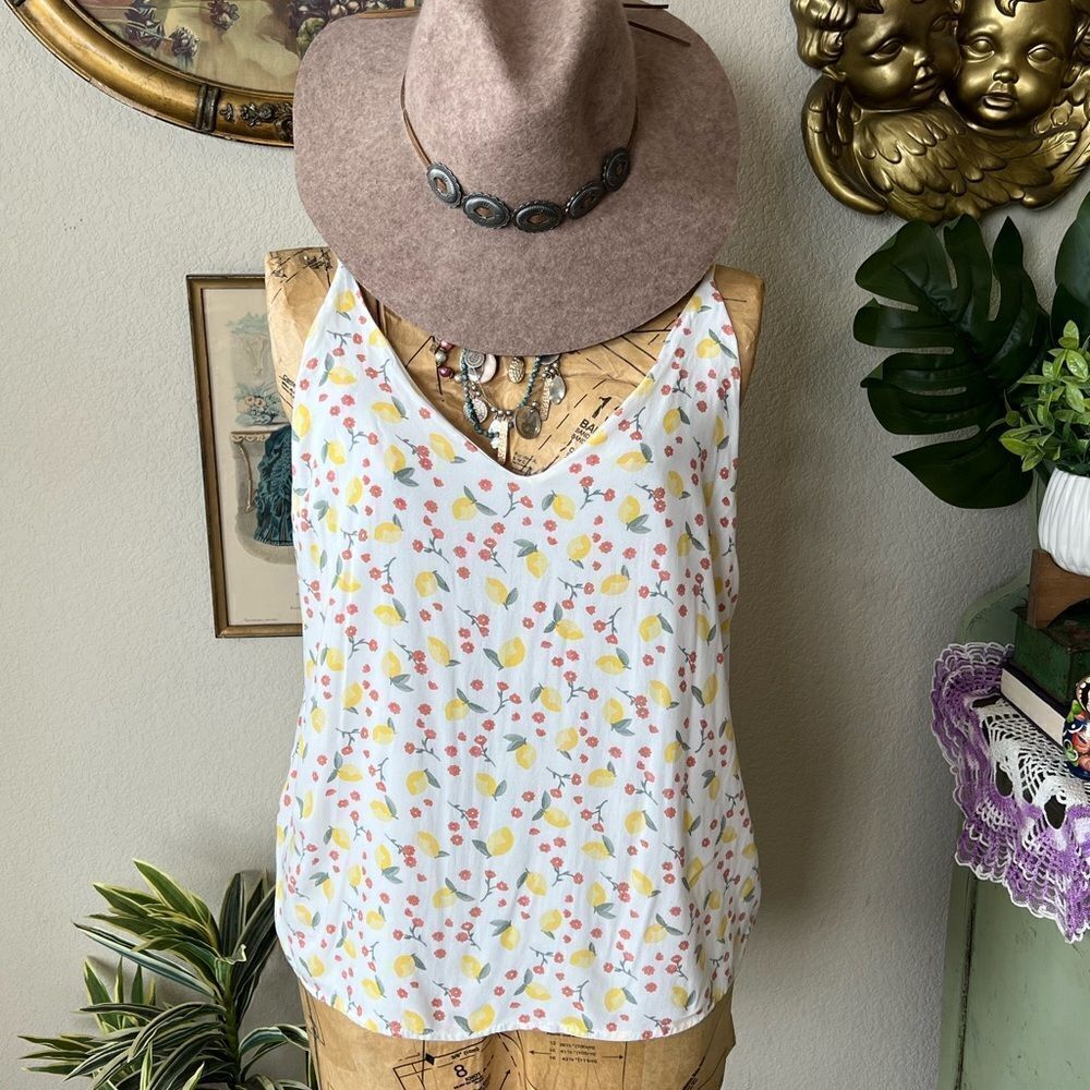 Dip White Yellow Green Lemon Flower Novelty V Neck Sleeveless Blouse L Summer
